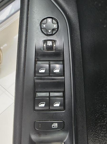 2022-Peugeot-3008-16T-Active-Auto_12