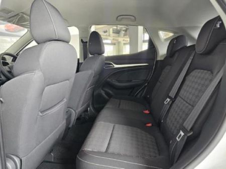 2026-MG-ZS-15-Com-Auto_17