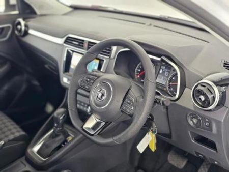 2026-MG-ZS-15-Com-Auto_19