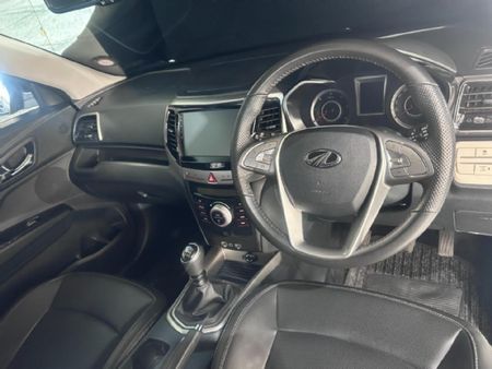 2023-Mahindra-XUV-300-15D-W8_5