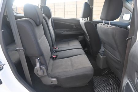 2014-Toyota-Avanza-13-SX_12