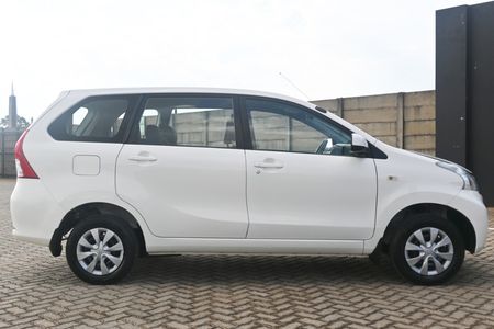 2014-Toyota-Avanza-13-SX_13