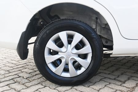 2014-Toyota-Avanza-13-SX_14
