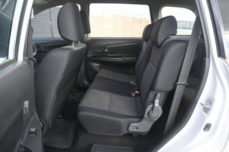 2014-Toyota-Avanza-13-SX_5