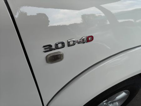 2012-Toyota-Fortuner-30-D-4D-Raised-Body_14