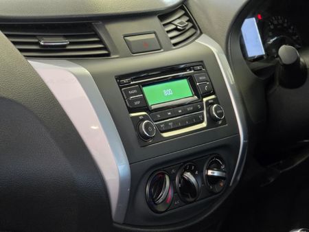 2025-Nissan-Navara-25-DDTi-SE-Single-Cab_12