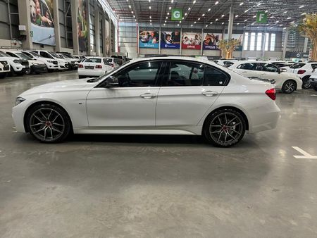 2018-BMW-3-Series-320d-M-Sport-Auto_3