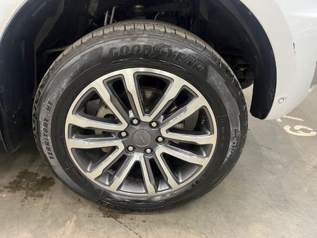 2019-Ford-Everest-20D-Bi-Turbo-LTD-4x4-Auto_8