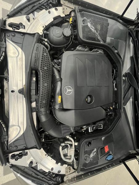 2019-Mercedes-Benz-C-Class-C-200-Auto_12