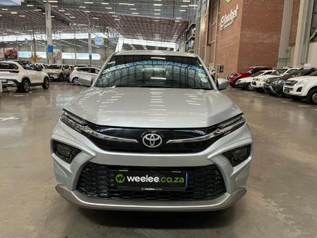 2025-Toyota-Urban-Cruiser-15-XS_1