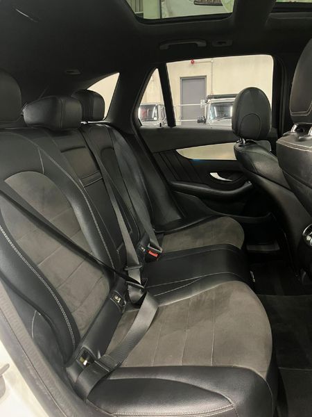 2019-Mercedes-Benz-GLC-220d-4Matic_12