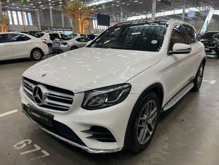 2019-Mercedes-Benz-GLC-220d-4Matic_2