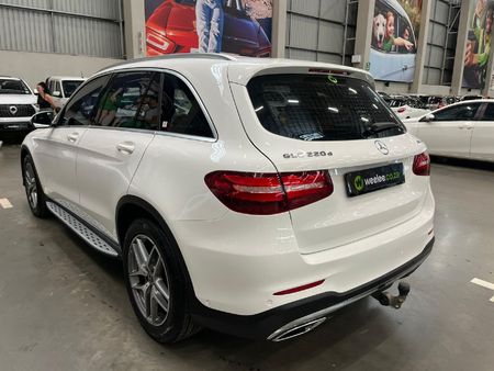 2019-Mercedes-Benz-GLC-220d-4Matic_4