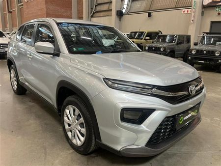 2025-Toyota-Urban-Cruiser-15-XS_0