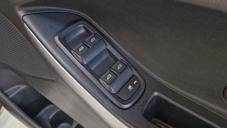 2020-Ford-Figo-Freestyle-15Ti-VCT-Trend-5-dr_12