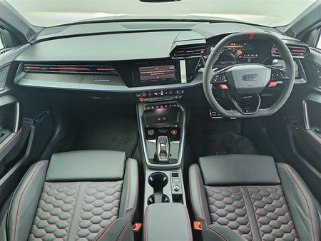 2026-Audi-RS3-Sportback-Quattro-Stronic_19