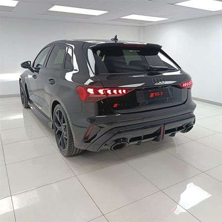 2026-Audi-RS3-Sportback-Quattro-Stronic_4