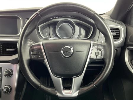 2019-Volvo-V40-CC-D4-Momentum-Auto_12