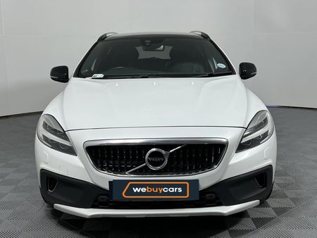 2019-Volvo-V40-CC-D4-Momentum-Auto_15