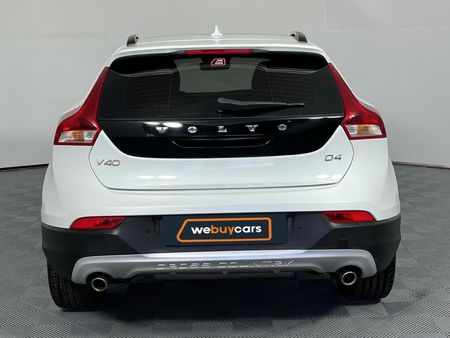 2019-Volvo-V40-CC-D4-Momentum-Auto_18