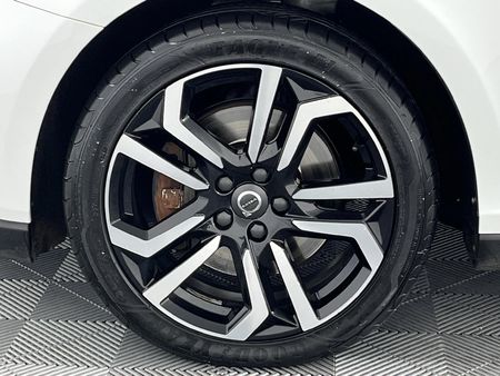 2019-Volvo-V40-CC-D4-Momentum-Auto_4