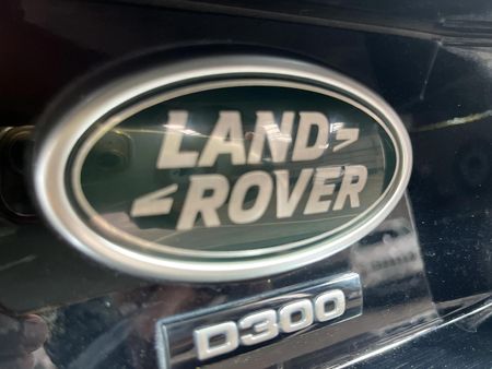 2021-Land-Rover-Discovery-30-TD-S-D300_11