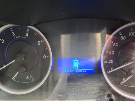 2019-Toyota-Hilux-Hilux-Double-Cab-DC-24GD6-4x4-SRX-Manual_3