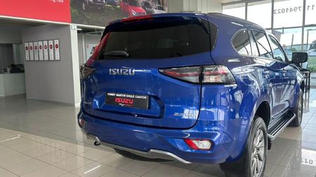 2024-Isuzu-Mu-x-30D-LS-4x4-Auto_9
