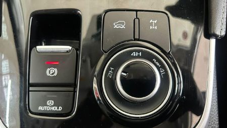2024-Isuzu-Mu-x-30D-LS-4x4-Auto_25
