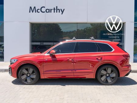 2025-Volkswagen-Touareg-V6-TDI-R-Line_6
