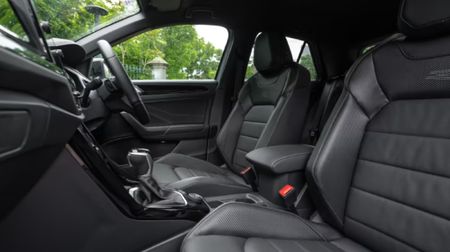 2026-Volkswagen-T-Roc-20-TSI-4M-R-Line-Auto_10