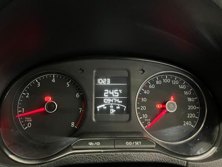 2021-Volkswagen-Polo-GP-16-Trendline_10