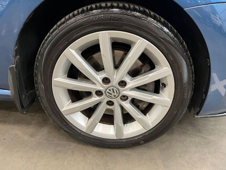 2016-Volkswagen-Polo-12-TSI-Highline-81kW_8