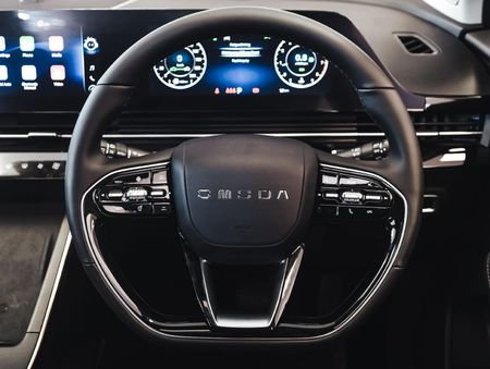 2026-Omoda-C5-15T-Elegance-X_5