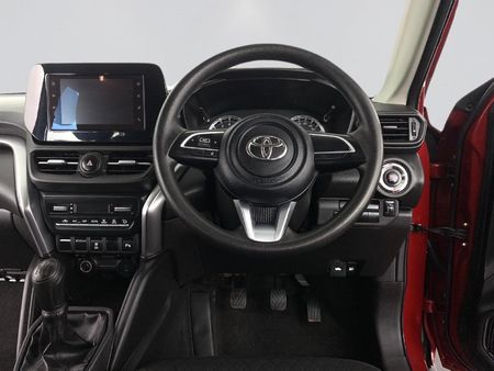 2023-Toyota-Urban-Cruiser-15-XS_10
