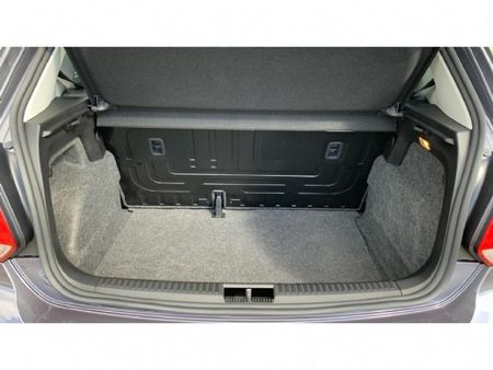 2026-Volkswagen-Polo-Vivo-14-Life_9