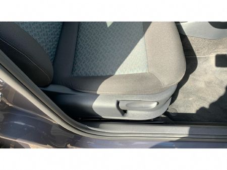 2026-Volkswagen-Polo-Vivo-14-Life_8
