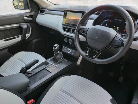 2026-Renault-Kiger-10T-Techno_12