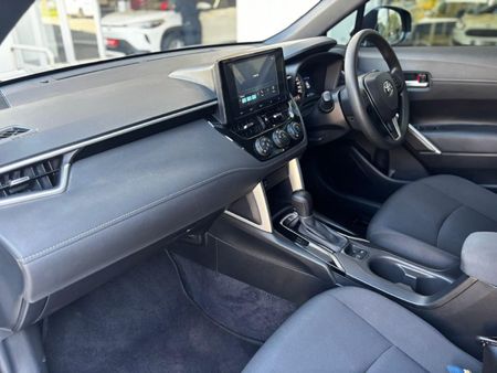 2025-Toyota-Corolla-Cross-18-XI_9