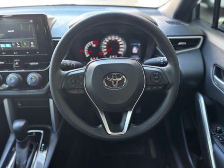 2025-Toyota-Corolla-Cross-18-XI_8