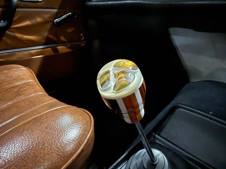 1969-Mercedes-Benz-S-Class-280-SE_39