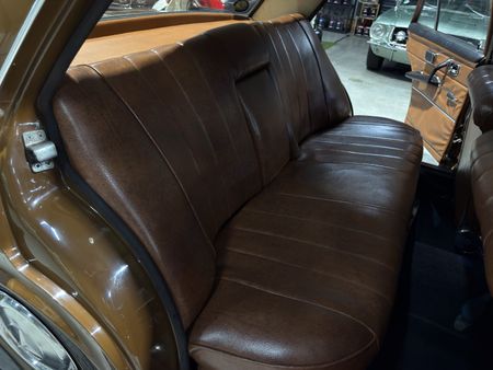 1969-Mercedes-Benz-S-Class-280-SE_41