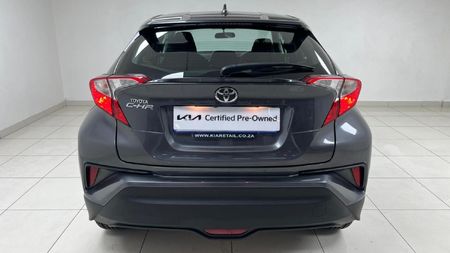 2019-Toyota-C-HR-12T_17