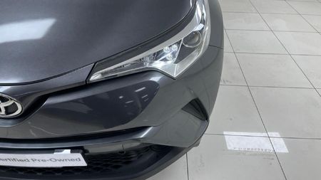 2019-Toyota-C-HR-12T_3