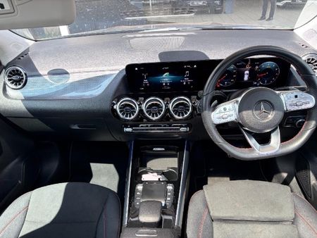 2023-Mercedes-Benz-GLA-200-Progressive-Auto_10