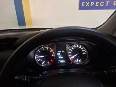 2023-Toyota-Hilux-24-GD-6-Raised-Body-Raider-Double-Cab_10