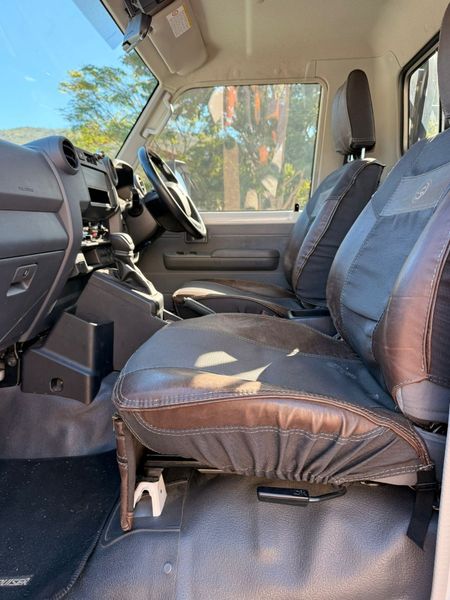 2025-Toyota-Land-Cruiser-79-28GD-6-Single-Cab_9