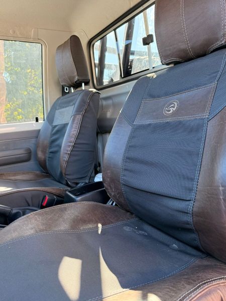 2025-Toyota-Land-Cruiser-79-28GD-6-Single-Cab_10