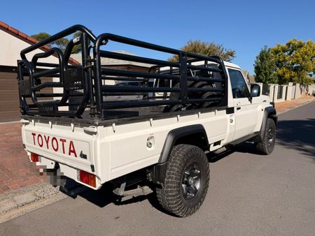 2025-Toyota-Land-Cruiser-79-28GD-6-Single-Cab_5