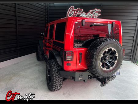 2014-Jeep-Wrangler-Unlimited-Sahara-36-V6-Auto_6